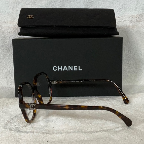 Chanel Tortoise Shell Eyeglasses - Picture 3 of 3